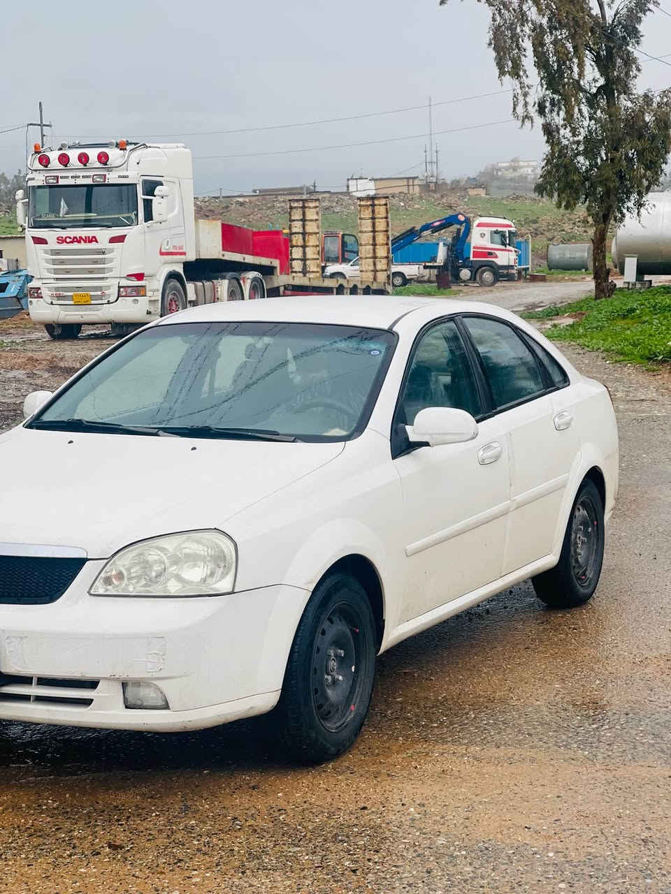 سەرەتا بەناوی خوای گەورە 
ئۆپترا ٢٠١٠ 
سەیارەکی تابلی جوانە  
هەموو شتی بیلادیە  
سەیارەکە  ٥  پارچەی بەس پەمە بی دەعم 
گیر مەکینە کارەبایی بە شەرتە 
تۆماتیکە 
سەناوی چوار سالە بەسەر  چووە 
تەبریت بە شەرتە 
دەعمە  لیدراوی  نیە  
سەیارەکە توندو  تۆلە 
پیشوو پشتی کەپسە 
*********** كويسينجاك, أربيل
