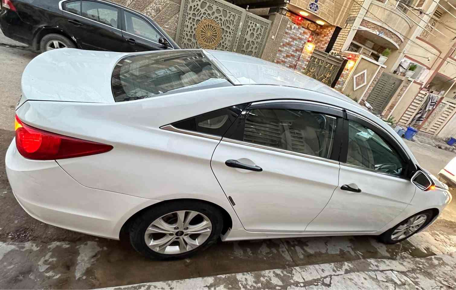 سوناتا 2012 خليجي محرك 2400 ممتاز على وضع الشركة تبريد ثلج قطعتين شفتات ستيرن شاشة حساسات مري شفط بيها قطعتين كلير بدون دواخل *********** بغداد, العراق
