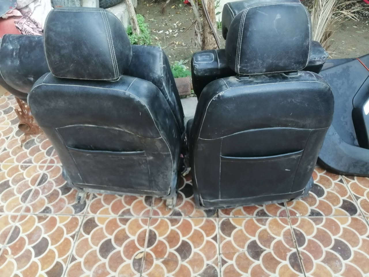 السلام عليكم
أدوات برلينس ناصيه تفصيخ نضيفات
بأسعار مناسبة وبلاش
كشنات الواحد ب٢٥ الف
بطاين الوحده ٤٠
نفاضه وجداحه ب٢٥
كفرات الواحد ب١٠
قبق مكينه ب٢٥
جامه سلايت ب١٢٥ 
اي استفسار تفضل خاص
مكاني بابل مركز مدينه
يوجد توصيل محافظات


**إذا كنت صاحب هذا الإعلان وتريد حذفه لأي سبب، رجاءا أرسل رسالة إلى الدعم الفني**