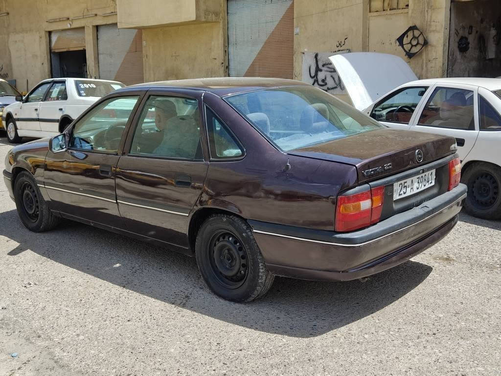 اوبل فكترا موديل 1993 حجم 20 كير عادي سقف سلايت قفل مركزي سنويا لغايه 2030 باسمنه رقم جديد هزه جديد كوبون بانزين موجود كير محرك صدر كهربائيات كله شغاله ولا شرط سياره صبغ عام للجماليه بدون ضربه سياره جاهز من كل شي سعر 37 شراي خابر على رقم ***********. كركوك, العراق
