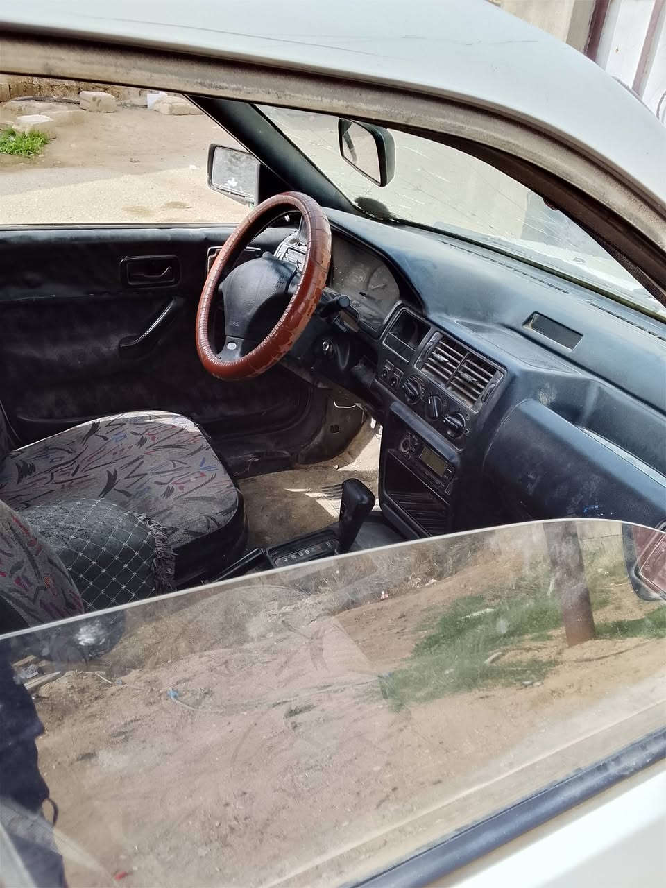 السلام عليكم فورد اسيكورت موديل 92 كير اوتوماتيك مكينه خير من الله لا تبخير ولا تنقيص كهربائيات يرادلهن ترتيب الگشر شوف العين *********** مكان بابل المحاويل رقم بابل السعر 18
