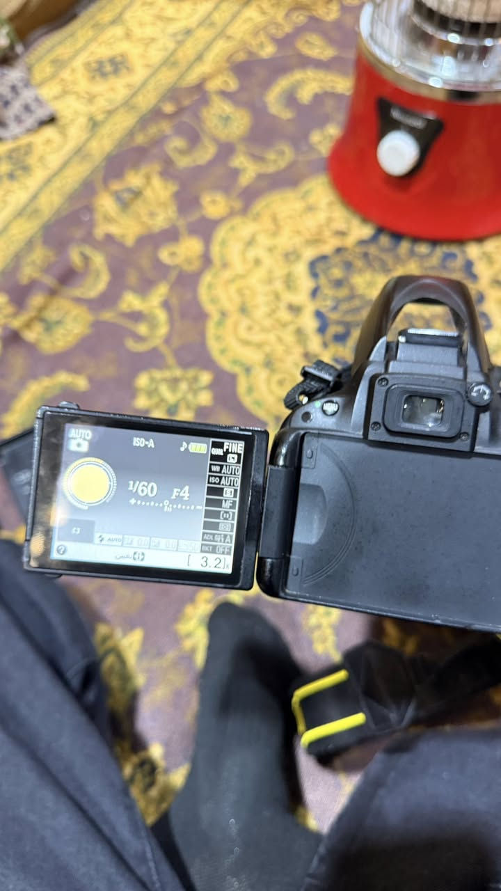 كامرة نيكون D5100 نظيفة جداً استخدام شخصي ما متعوبة .
ملحقات / بطاريات عدد 2 + شاحنة + جنطة كامرة 

السعر ٢٧٥ الف

مكاني البصرة 

وتساب ***********
