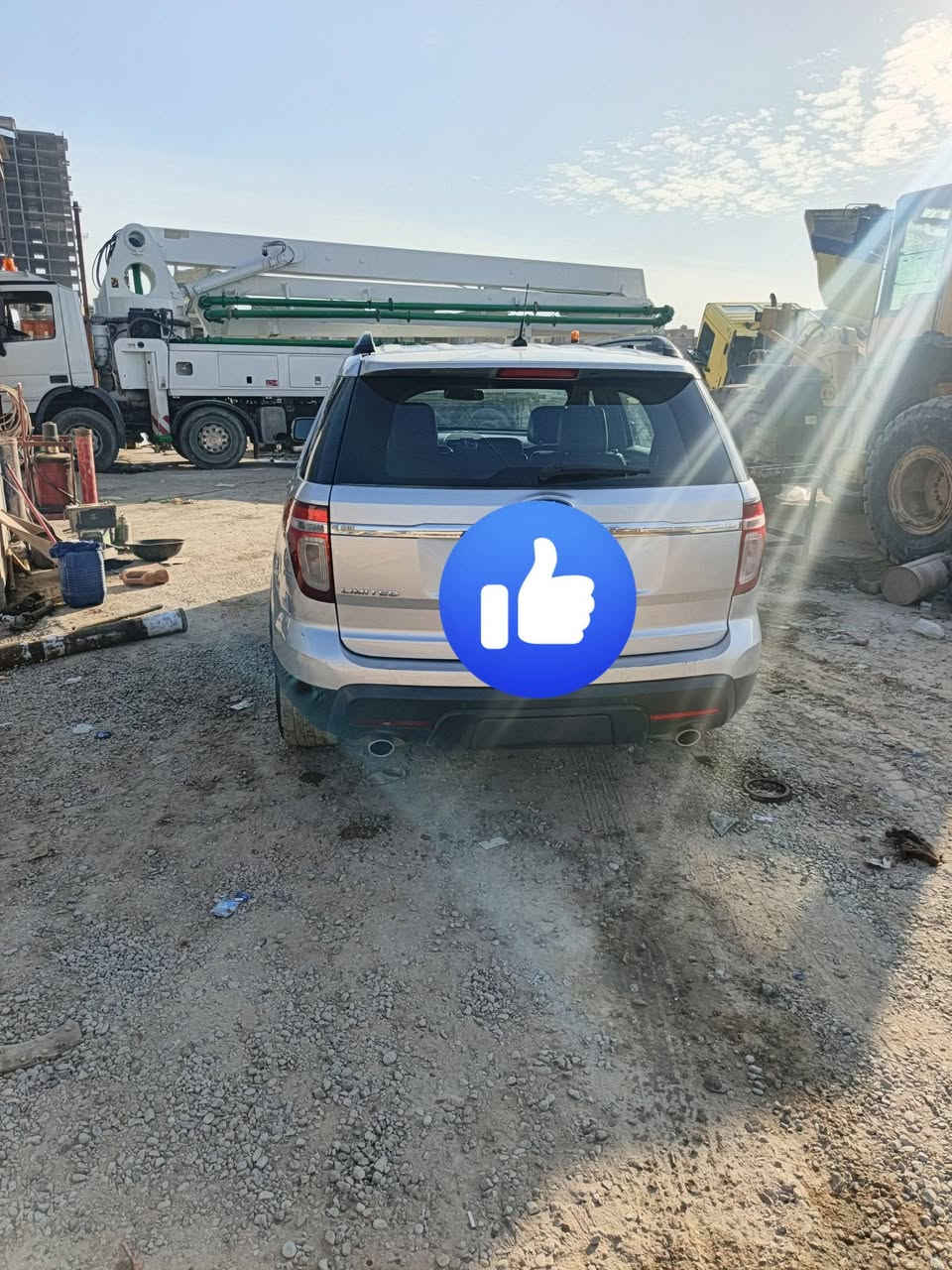 سلام عليكم من رخصت مدير الكروب
فورت اكس بلور مديل ٢٠١٣
وارد امريكي فول لمتد 
مكينه ٦سلندر مكينه وكير مكفولات بيه جاملاغات الماميه ثنين صبغ وطخه بلجملغ الخلفي جهت السايق مامصلحه واضحه بلصوره من جهة السايق  يراد له صدر  ودوشمه للكشنات كشناته جلد 
مواصفات بنوراما
شاشه سستم صوت سوني 
صندوق كهرباء
رادار جانبي
كشن كهرباء
خزن ميموري ٣وضعيات
سبعه راكب
منضومه لايت زنون 
تبريد ❄ثلج
كشنات تدفه وتبريد والستيرن تدفه 
ستيرن كهرباء 
السعر ١٢٥وبيه مجال قليل رجا اقره المنشور ولتكسر بحلال العالم 
***********
