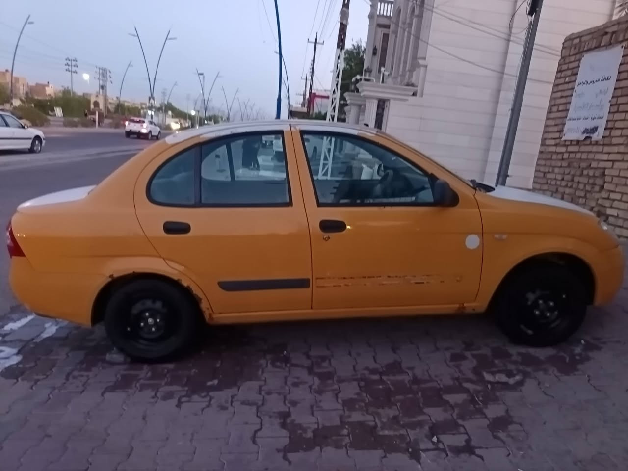 السلام عليكم طيبه للبيع
موديل 2015 ماشيه 130 الف سنويه ما ساقطه
بيهه بنيد مبدل وربع الجاملق اليمين مصبوغ المكينه ولكير مكفولات مداور ثاني يوم رقمه ميسان السعر 35
مكان السياره ميسان/العماره للاستفسار ***********

