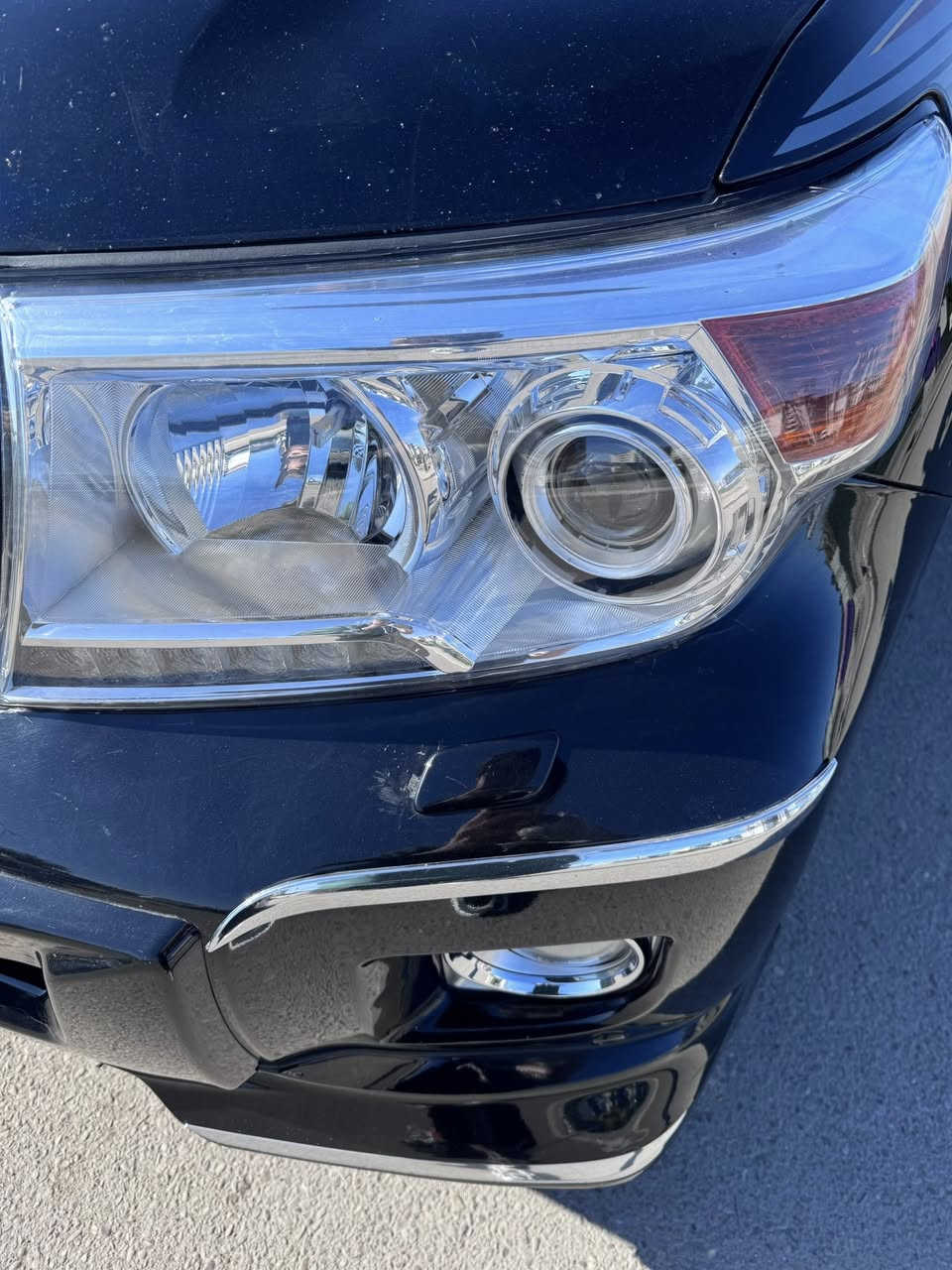 تيوتا لاندكروزر موديل 12 للبيع رقم بغداد بسمي تحويل ثاني يوم هزه جديده فتحه+بصمه+كشن كهربائي+مري شفط+دفع رباعي+كشن جلد وباقي مواصفات 12 صيانه جديده متصرف عليها اي فلس تخم تاير جديد كير ومحرك وصدر كفاله عامه فقط جاملغ مفتوح مكان السياره بغداد حي العامل  رقم الهاتف  ‭0770 618 1764‬ السعر المطلوب 320وبيه مجال  ومن الله التوفيق الى الطرفين
