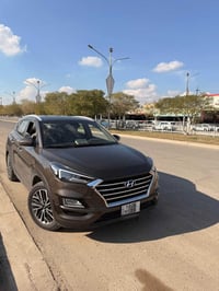 توسان ٢٠٢٠ • ٤٩٠٠٠ كم • قهوائي