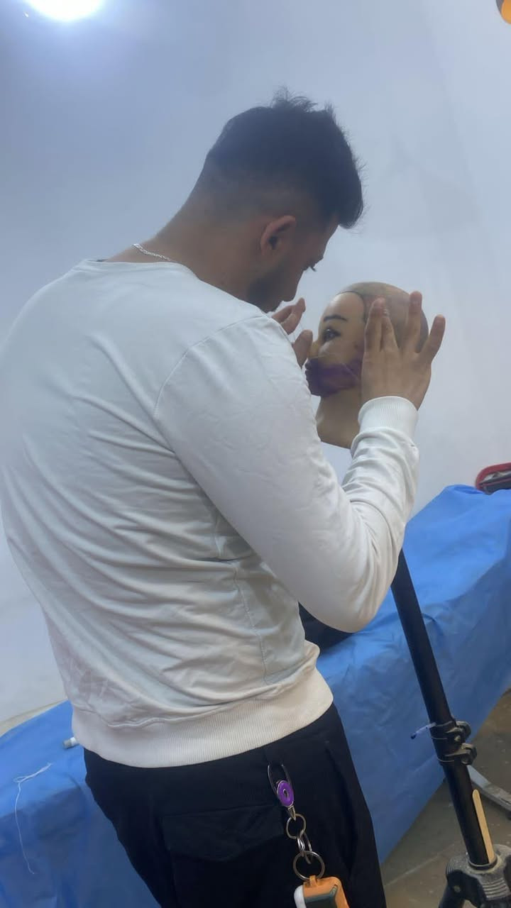 مركز آزار لدورات تعليم فن الحلاقة❤️❤️
 يعلن عن فتح دورات للحلاقة الرجالية وتشمل
..........................
١/مقص✂️
٢/شفرة📏
٣/خيط🧶
٤/مكينه🎚
٥/صبغ الشعر (كيفية دمج الالوان)🎨
٦/ معالجات الشعر بكل انواعه🦱🦰
٧/ معالجات البشرة 💆‍♂️💆‍♀️
٨/ مع هدية صادرة من المركز اثناء التخرج👍🎫🎟
#ملاحظة.... عند انتهاء الدورة وتكون عندك نقص معلومات تعاد لك الدورة مجاني 
للاستفسار الاتصال على الرقم التالي 
البصرة الجمهورية تقاطع معهد النفط قرب الريان سنتر للألعاب 
للاستفسار الاتصال 📞على ارقام المركز....
☎️*********** البصرة, العراق
