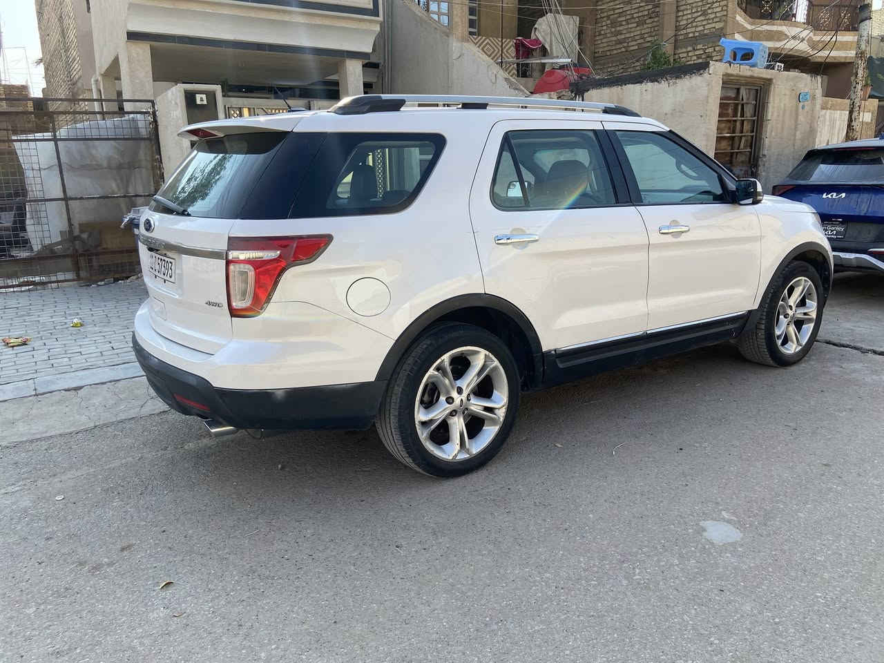 السلام عليكم 
للبيع  
‏
FORD EXPLORER XLT 2011

الفئة XLT    

السعر :110$

الموديل 2011

لوحات بغداد بسمي دولي

المحرك 6 سلندر 

  3500 

المواصفات 

فور ويل 4WD

 الداخل (بيجي)

تحكم ستيرن 

كشنات كهرباء 
تدفئة كشنات 
تبريد كشنات

وضعيات قيادة 

تبريد مركزي 3 قطع

اوامر صوتية 

كشافات ضباب 

 سبعة راكب و تبريد مركزى

ويل 18

مانع انزلاق 

اندرويد اوتو 

اوتو هولد 

الرقم الهاتف

***********

‏‎‏‎العنوان بغداد الحسينية
