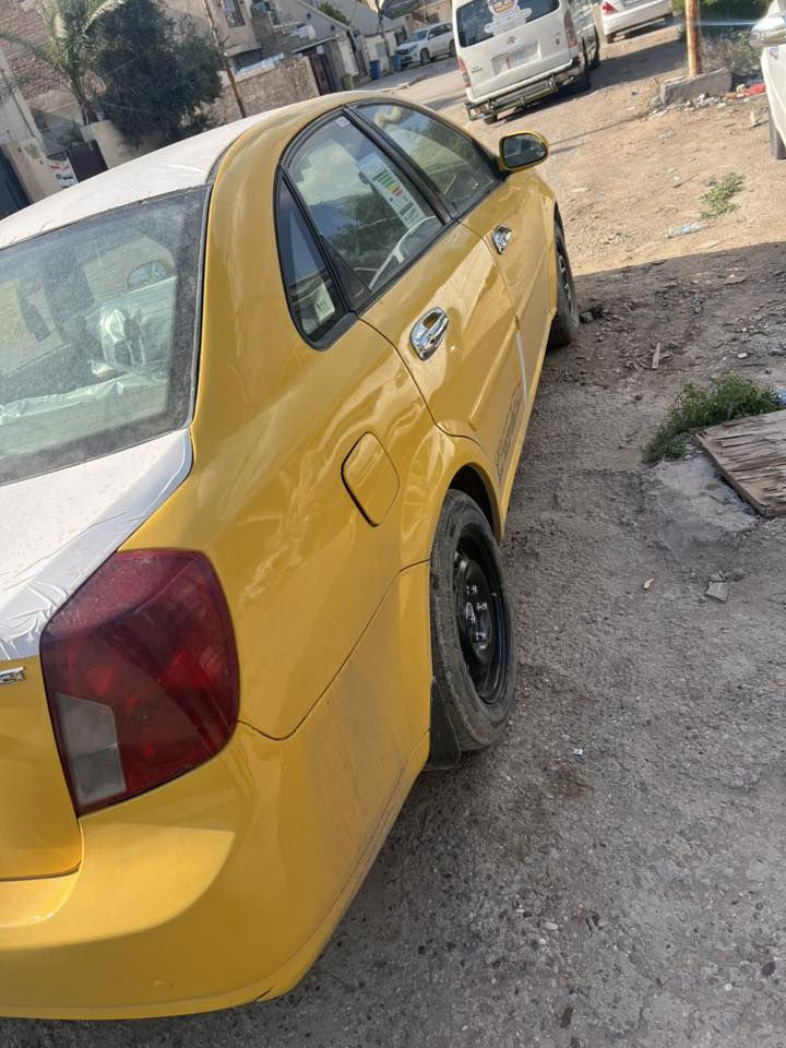 اوبترا 2011 الشركة العامة حادث بيه بس جاملغ خلفي ومصبوغه عام لئن صبغه القديم تكشر السياره مصفره هيئة وغرامات جاهزه كير مكينه تبريد كهربائيات كله شغاله تمام مماني بغد حي الجهاد 
*********** 
السعر 65 وبيه مجال قليل
