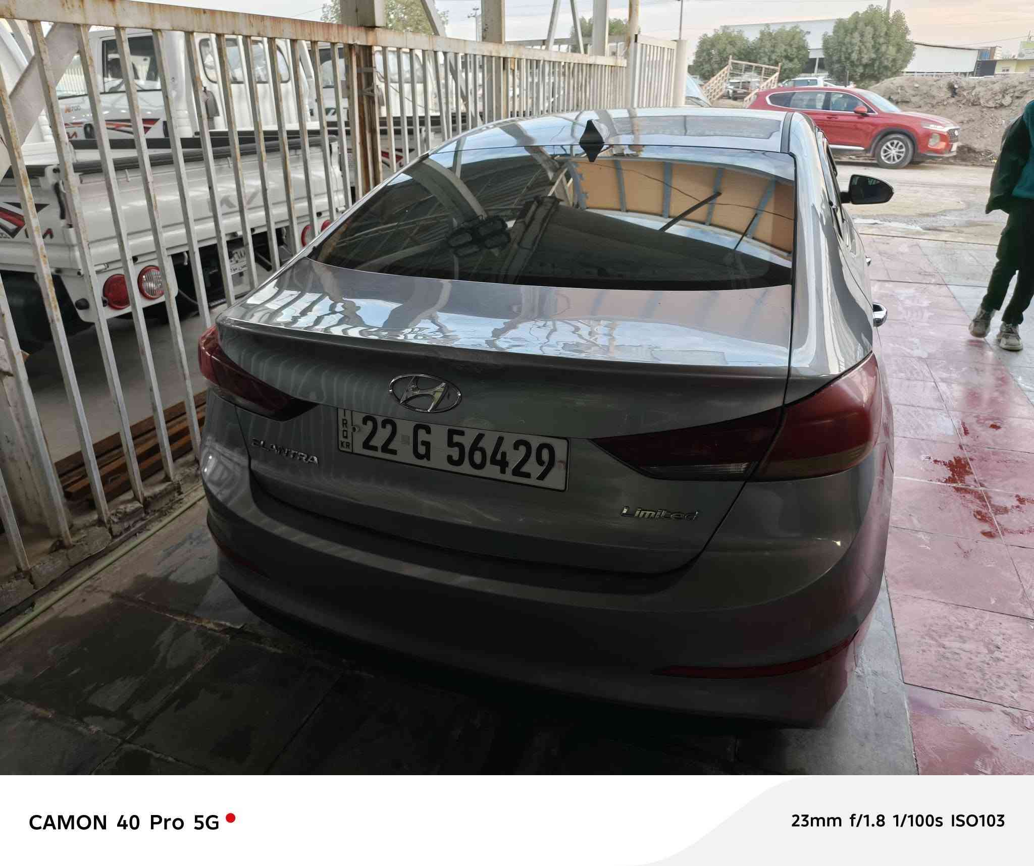 السلام عليكم
النترا موديل 2017 لمتد فول مواصفات 
بصمه 
فتحه
رادار 
شاشه كاميرا 
كشن جلد 
تدفه كشن امامي وخلفي 
تبريد ثلج 
مكينه جديده بالصندوك وشرط ما مفتوحه 
ماشيه 146
رقم اربيل سنويه جديده وارقام انكليزي 
حادث جاملغ وباب السائق وصور الحادث مرفقه بالمنشور وبيها طخه بالعراق بخشم البنيد 
مكانها بابل / الحمزه الغربي / معرض بركات الحسين 
السعر 117$ وبيها مجال 
للاستفسار / ***********-***********
