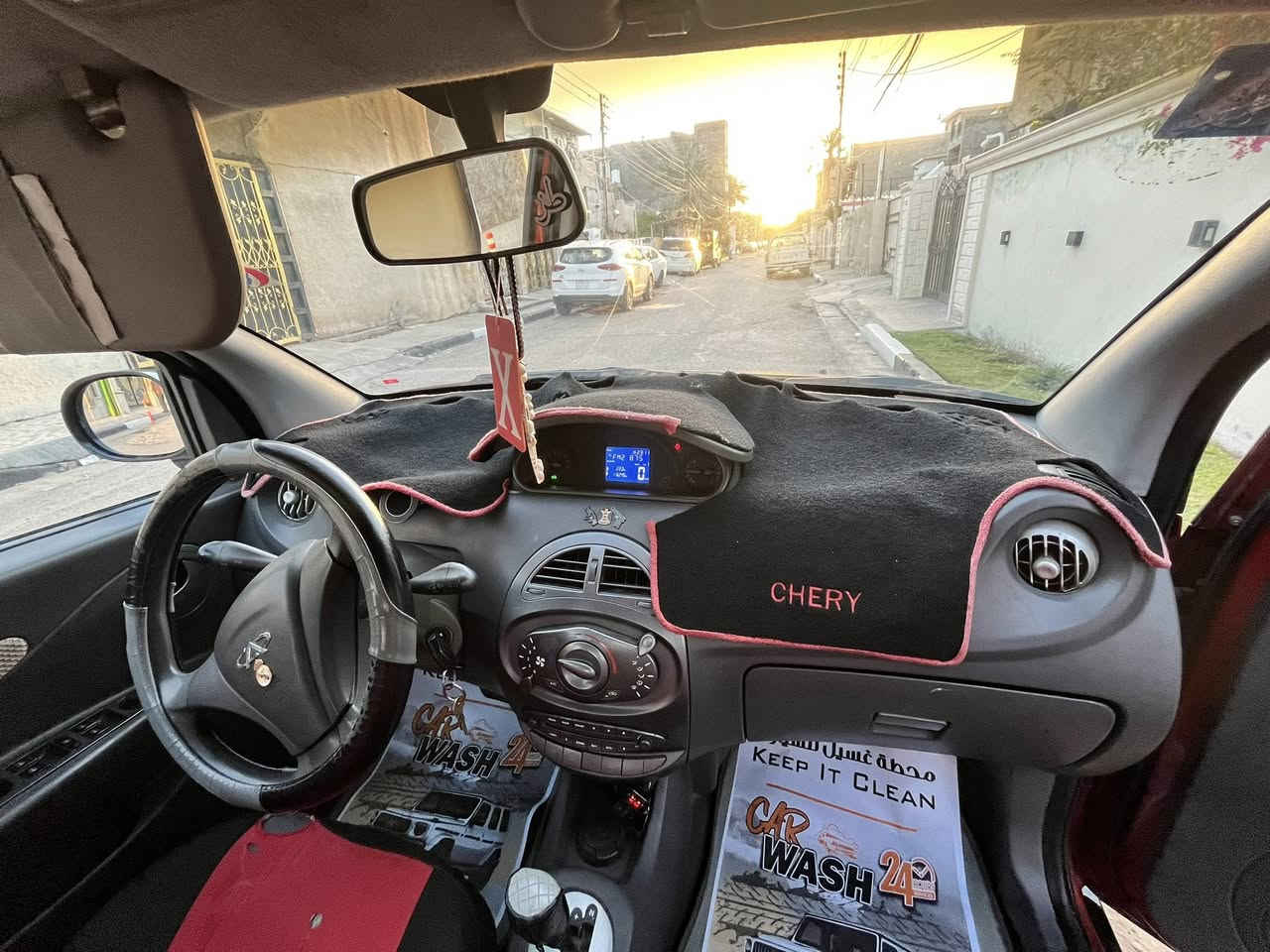 سلام عليكم
سيارة شيري 1X السيارة مرتبا بس بيها بعض الشغلات السيارة موديل 2014 

1-الكير مكفول

2-مكينة مكفولة

3- تبريد ثلاجة

4- تخم تايرات جديد

5- السيارة ماشية116000الف

الشراي يتفضل ***********

55$ وبيها مجال

ملاحضة : السونار موجود
العنوان: بغداد السيدية
