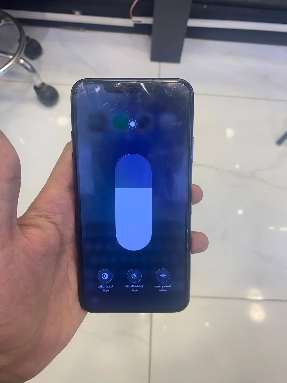 ايفون 11برو ماكس شرق اوسط ذاكره 256بطاريه 100فقط لشاشه مفطوره بلاديه كله شغال صوت اتصال انترنيت كامرات وبصمه وجهه متوقفه السعر 180الف قفل عنواني بغداد الدوره ***********واتساب وخط
