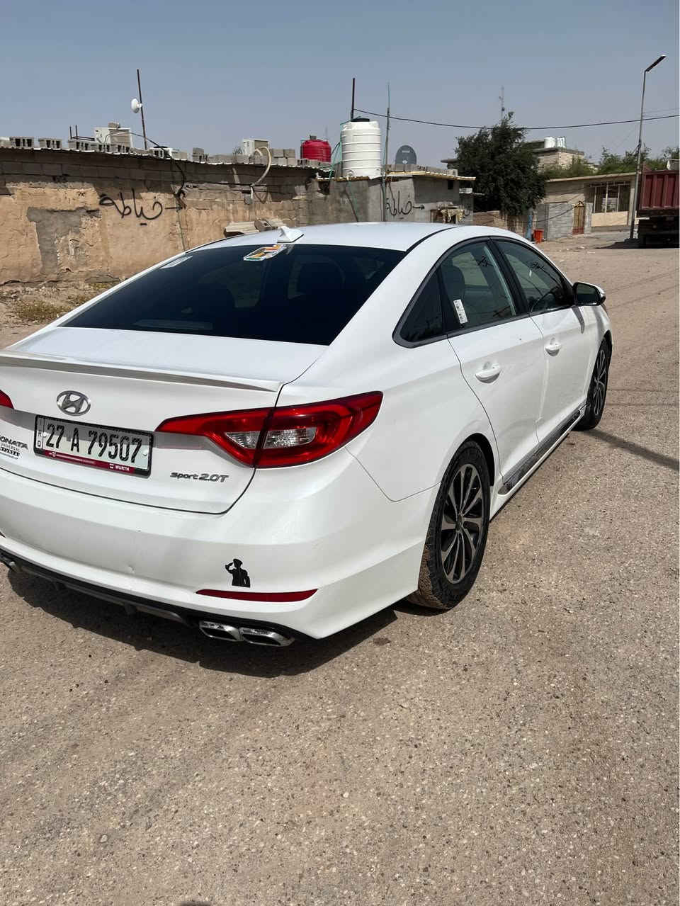 السلام وعليكم سوناتا 2017 سبورت وارد أمريكي حادثها بجم جاملغات تصليح والبنيد مبدل وبيها بارد بالجاملغ الأيسر مواصفات 
شاشه كار بلي تحكم استيرن جهتين تدفئه كشنات تحكم كهربائي 3 انظمه قيادة عادي وECO وسبورت كير ومكينه وحداديه خير من الله ماشيه 65 ألف حساسات خلفيه مري كهربائيه رقم ناصريه بأسمي تحويل ثاني يوم مكانها بصرة للاستفسار *********** البصرة, العراق
