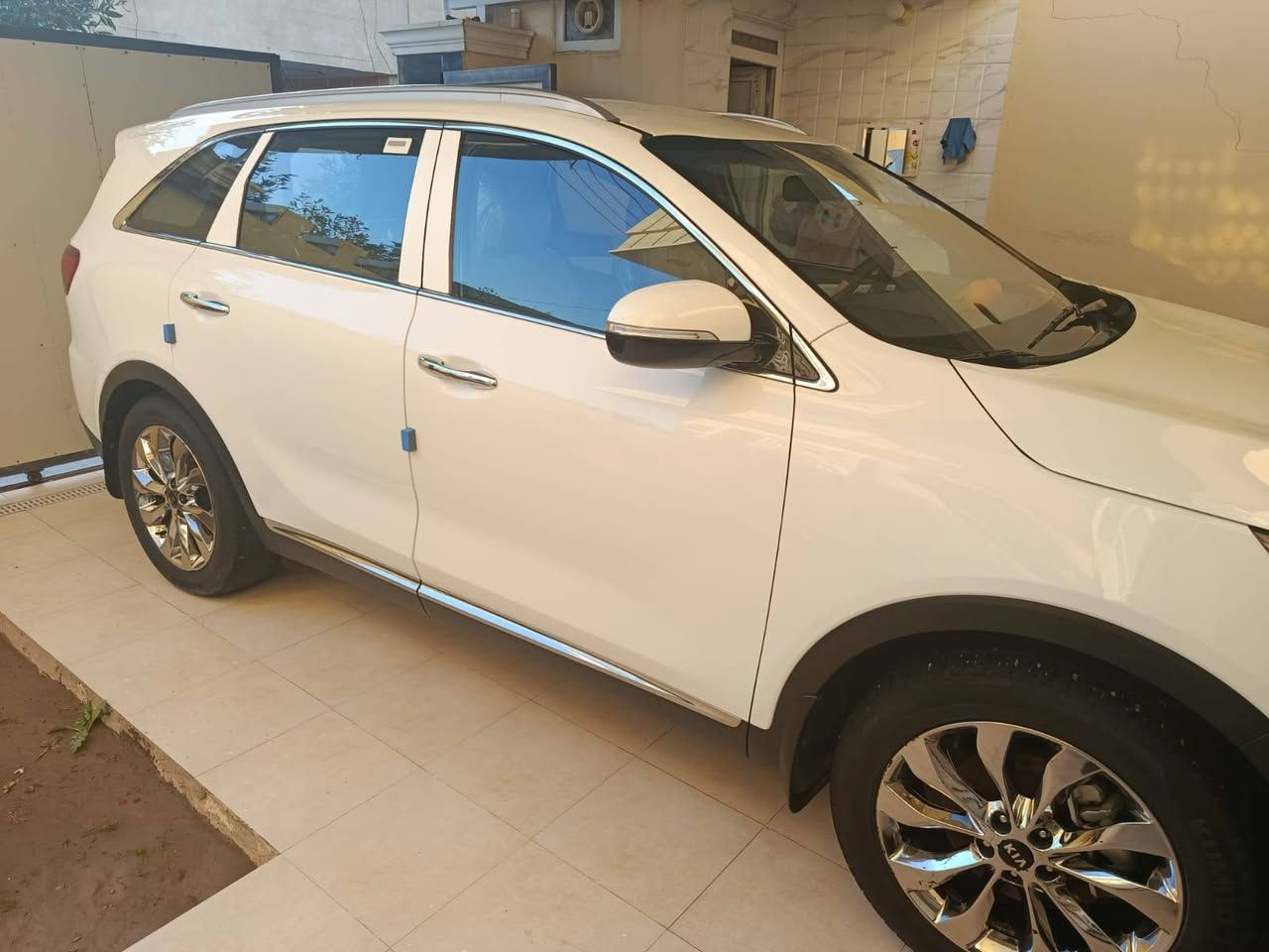 كيا سورنتو 2019خـليـجـي
مكفوله من الضربه وفقط شخط بسيط 
رقم ديالى بسمي ارقام جديده وهزه جديده وسنويه
مواصفات
بصمه 

باب خلفي كهرباء  
نضام بريك ابي اس 
لدات اماميه خلفيه
لايت زنون
كامره اصليه دواره 
حساس امامي خلفي اصلي
كشنات جلد 
كشنات كهربائي  2
شاحن وايرليس
3قطع تبريد
لد امامي بكلايت لد
شاشه كار بلي اصلي 
كروس سرعه
تحكمات ستيرن
اريل انفكيشن
سبعه راكب
ويل كب نيكل
بصمه تشغيل وابواب 
6 سلندر  م3500  مامفتوح بلادي
8كير مامفتوح بلادي   
ترحيب  
كامره دوارة      
مري شفط    اشاره بالمري مرايا اتودم 
برادات بلاديه 
شاشه كبيرة 
فول تحكم استرن 
اربع انظمه قياده  Sport  eco cimfort   smart 
كشافات ضباب رباعي
علامة بالدواسه 
السياره جديده جدا جدا مكفوله من الضربه والصبغ وهذا الفديو للتوضيح اكثر  السياره جديده ماشيه ١٣٩  الف حقيقي
السعر 260
الرقم ***********
