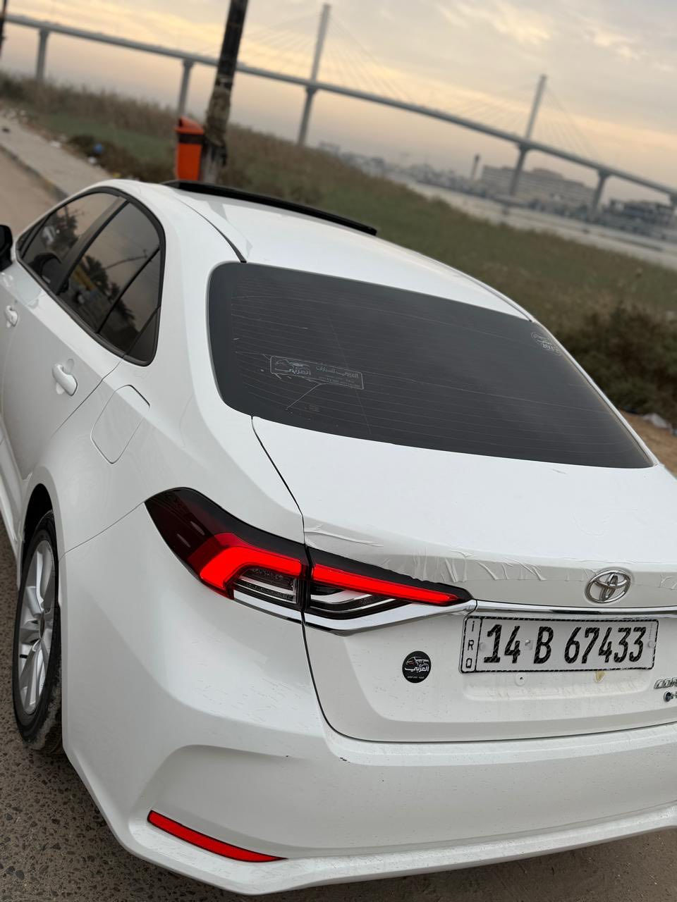 كورلا موديل 2025 هايبرد شكل الخليجي
كفاله المواصفات.

1-لون ابيض صدفي
2-دخول ذكي بدون مفتاح.
3-سلايد روف (فتحه سقف)sunroof
4-رادار امامي خلفي .
5-تحذير الخروج من المسار.
6-بريك تلقائي أو بريك تحذيري .
7-اوتو هولد.
8-مثبت سرعه.
9-سبير كامل شامل(جك .سبانه.مثلث.ستره ضوئيه)
10-محرك ١٨٠٠طياره 🚀 
مرقم محافظه البصره تحويل بااسمك ثاني يوم 🚀
لايتات امامي زينون لايتات خلفيه LED
السعر ١٤٨بيه مجال 
للاستفسار ***********واتساب
