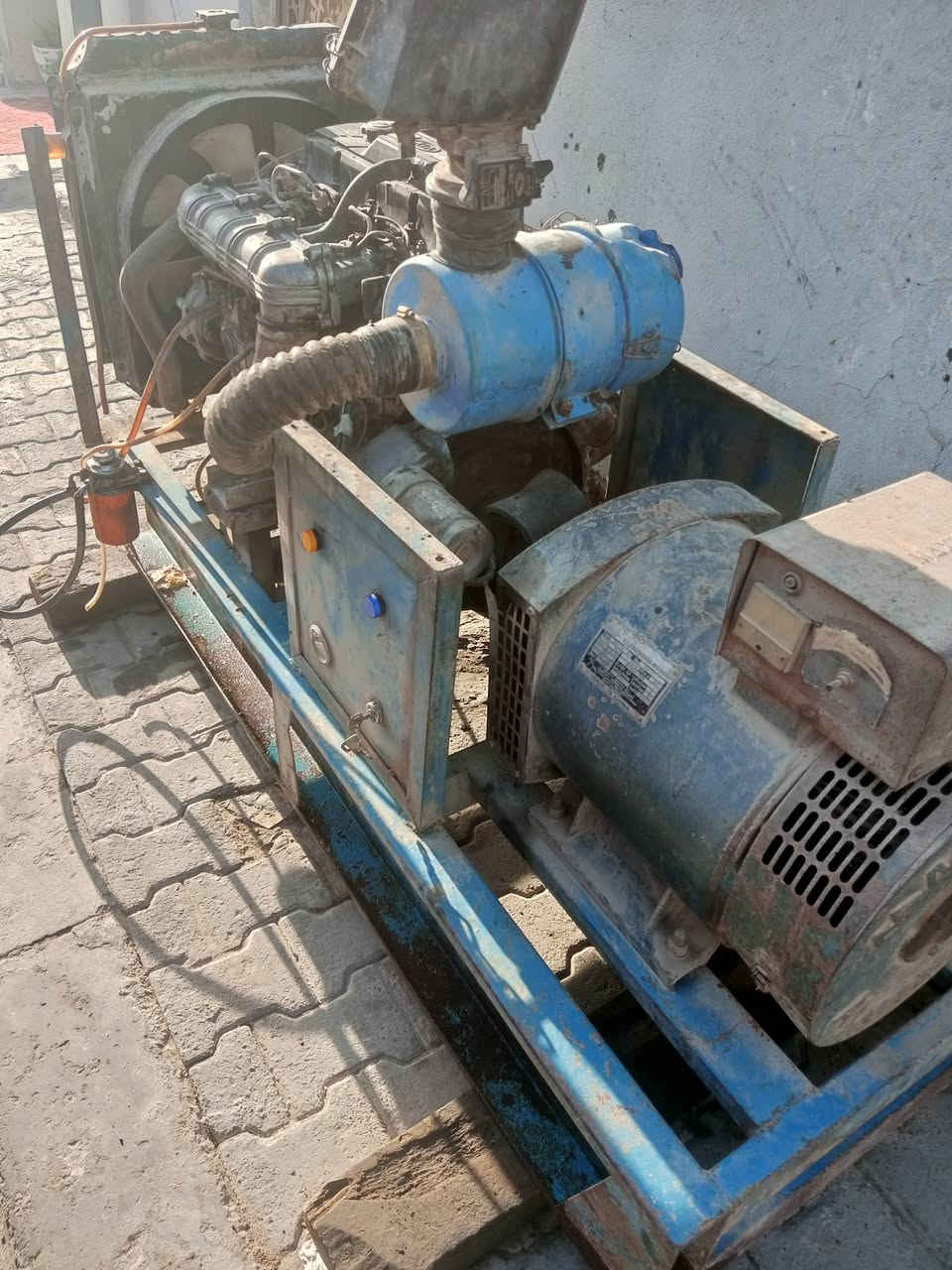 سلام عليكم مولده كيه لليبع محركه 2701 جنيتر 24 تي فريز شغاله نضيفه 100/100 سعر 13بيه مجال قليل اتصال على هاذه الرقم ***********
