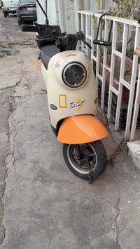 دراجه شحن للبيع اربع بطاريات امانه الله دراجه جديد ستيراد خاص 07700610...