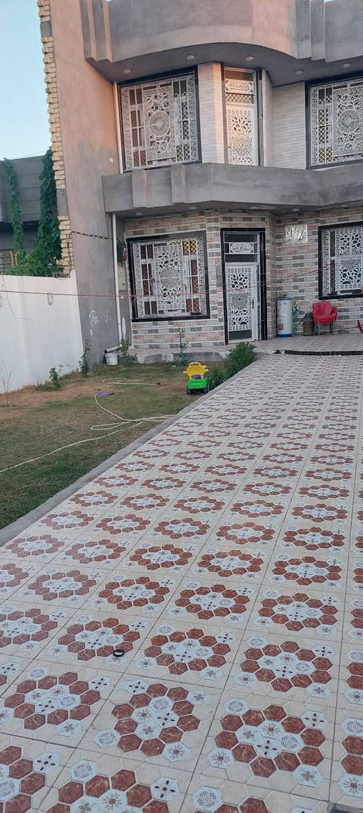 دار للبيع ملحق حي الانتصار طابو زراعي مساحه القطعه ٣٠٠ متر السعر ٩٠ مليون استفسار ***********
