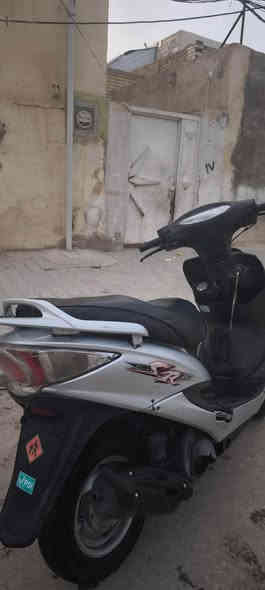 السلام عليكم دراجه كامكو جي 4 للبيع الدراجه مالت حاويه نضيفه كلش وكلهة ابلاديه كهربايات شغاله محرك نضيف بس مفتوح السعر 450 وبيهة مجال صالهة كم شهر لمن طلعت من الوكيل هذا رقمي ***********
