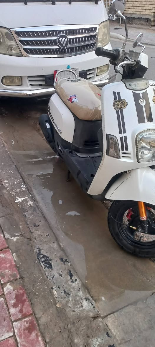 سلام عليكم دراجة البيع او مراوس دراجة كله بلادي ختم واحد دراجة كله شغاله سلف هندر ومعدل السعر ٨٥٠ وبيه مجال تصال ع هذا الرقم ***********
