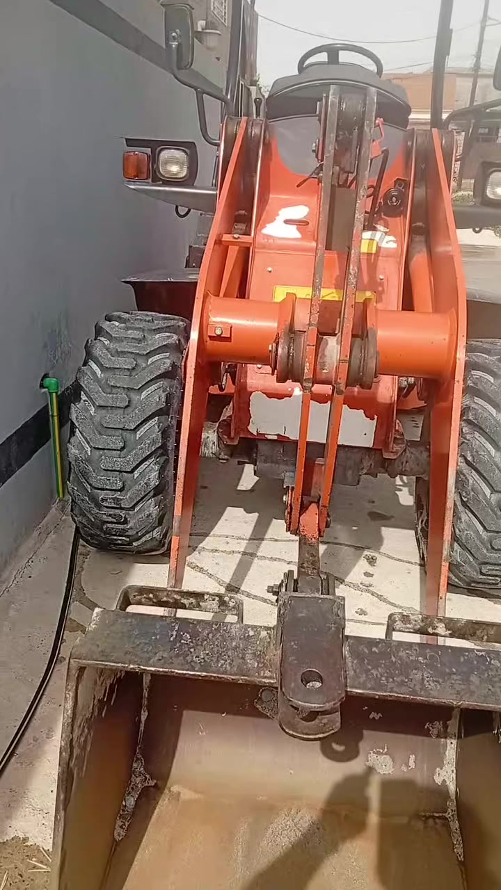 شفر هيتاشي للبيع حجم 30  موديل 2021 شرط الشغل المكينة لا صرف ولا نفخ جديد الاستفسار الرقم
كورك ***********
اسيا ***********
