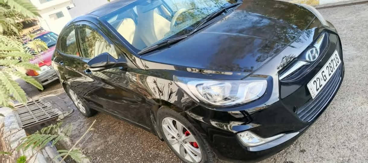 السلام عليكم اكسنت موديل ٢٠١٢
ايكو
كير عادي
جام كهرباء
سنويه ورقم جديد 
محرك وكير بشرط
كوبون بنزين بيه
بيه شويه صبغ وتكحيل ورصعه 
عنوان كركوك الفيلق
رقم موبايل 
***********  السعر 75
