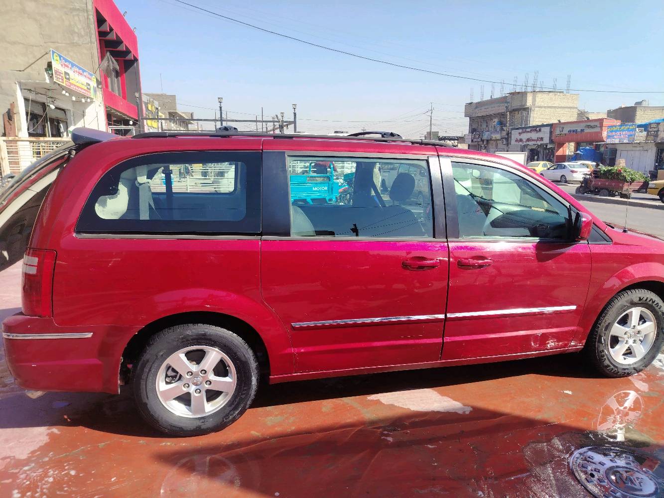 بكاني بغداد حي النصر سياره بسمي تحويل ثاني يوام السعر٩٨ وبيه مجال 
دوج كرفان موديل ٢٠٠٨ رقم بغداد هز جديده رقم دولي سياره فول موصفات بيبان كهربائي جام كهربائ جنطه كهربائ فراس بالقماره ٣ قطع تبريد 7راكب مكينه 6سلندر تدفه بل كشنات الاماميه ول خلفيه سياره مكفوله من ظربه وبيه تبديل صندوك الخلفي مبدل بمريكا  بيه رشات صباغ اثر الجرد كفاله شواصي ومن ضربه.. ***********للستفسار
صدر جديد تيرات جدد وباتري جديد