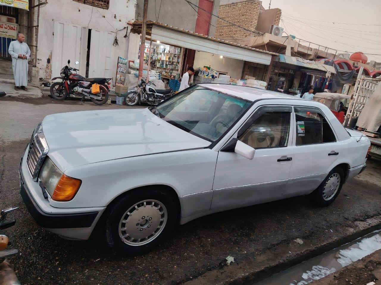 سلام عليكم سياره للبيع مارسدس دب موديل 1991 رقم انبار بيه وكاله عامه محرك 2ونص مكان لسياره ذي قار الرفاعي السعر 36 وبيه مجال للاستفسار لاتصال بلرقم ***********
