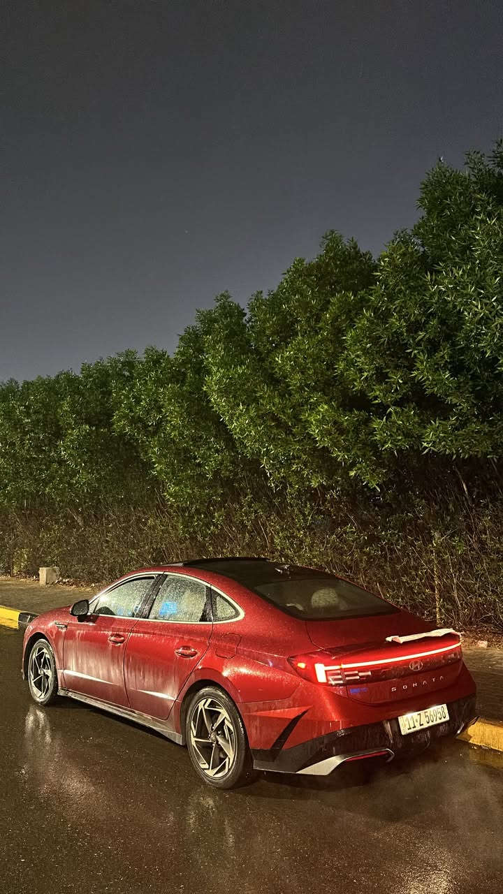 سوناتا 2024 وارد امريكي فول مواصفات بانوراما  
رقم بغداد حره بأسمي تحويل ثاني يوم هزه وسنويه جديده
ماشيه 39 الف كيلومتر 
معروفه مواصفات الفول مايحتاج احجي بيهن
(حادثها جاملغ وبنيد صبغ والجاملغ الثاني بارد بدون صبغ)  السعر 185 وبيها مجال بسيط وماكو هيج سعر  
العنوان البصره حي المدراء
للأستفسار ***********
