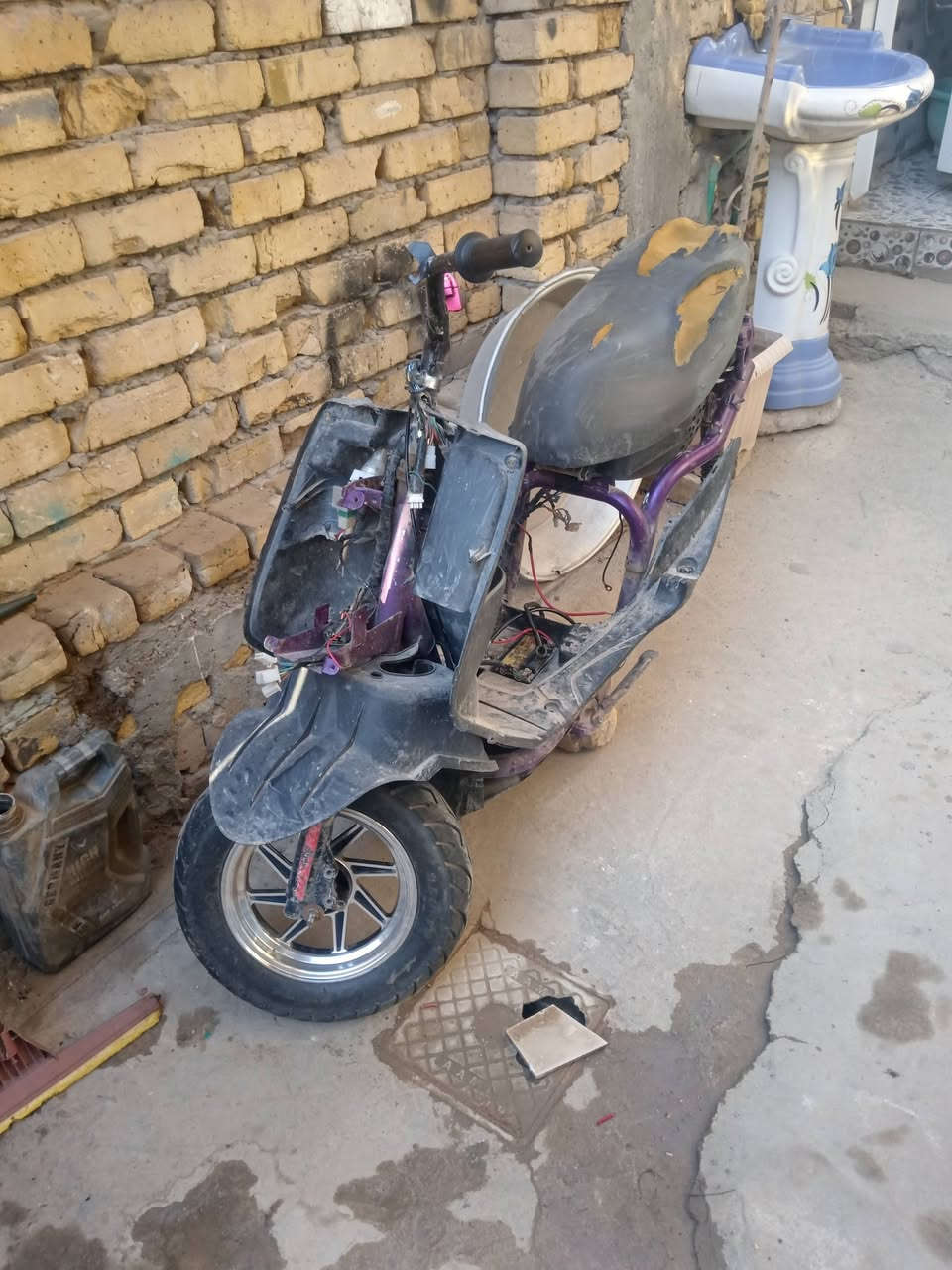 شاصي مال عدله للبيع بيه اغراض شوفه عينك سعر خاص المكان حله توصيل موجوده


**إذا كنت صاحب هذا الإعلان وتريد حذفه لأي سبب، رجاءا أرسل رسالة إلى الدعم الفني**