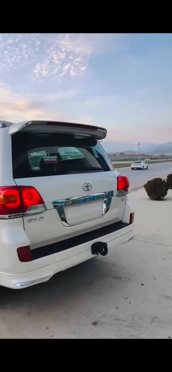 الاندكورز ١٠ محدث فقط دعاميات  cxrاصل ابريم ام طفايه فتحه ٨ ايرباك مكينه مفتوحه بدون صبغ بس بارد مكانين   ماشيه ٢٦٠ الصويره او بغداد جسر ديالى الاتصال ***********
