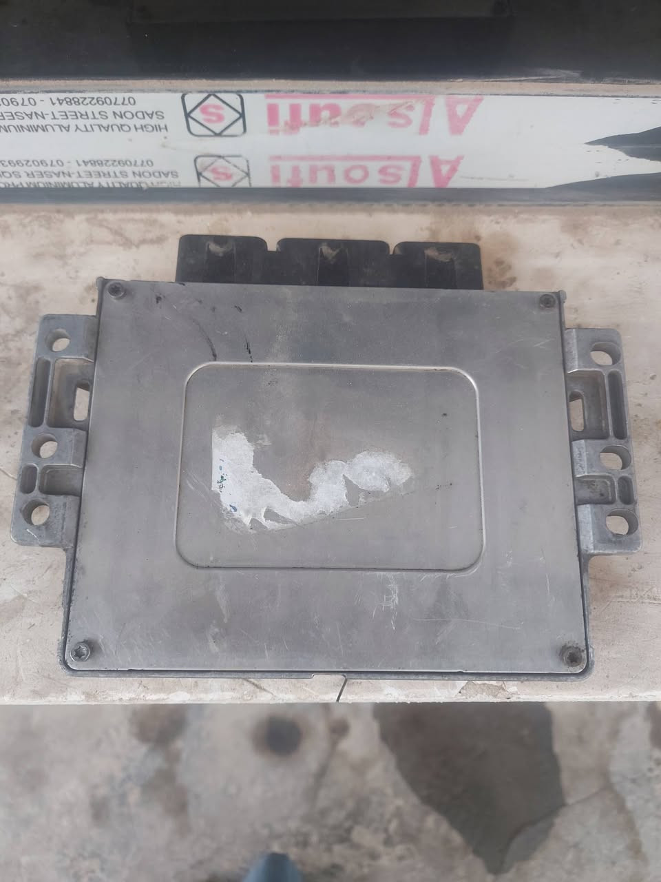 سلام عليكم
غراض مال بيجو 306 
كلهن شغلات وعل فحص 
كلمن وسعر اتصل وتدلل 
***********
