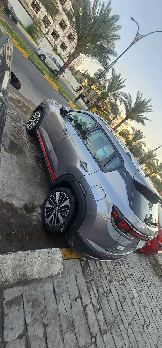 شانجان سي اس 35  موديل 2023
مواصفات
عداد 25 الف قابل إلى زيادة
بصمة تشغيل عن بعد
محرك 1400 تربو
كير 7 نمر
فتحه سقف بنوراما
مقاعد جلد
قطعتين تبريد
وبعد هواي مواصفات
والسياره حره تحويل مباشر
*********** Colombo, Sri Lanka
