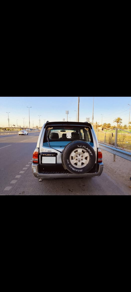 باجير2006سياره نضيفه وجاهزن من كلشي محرك كير تبريد كله جديد سياره مصبوغه عام جماليه مكان كربلاء سعر 75بيه مجال نتصال ***********
