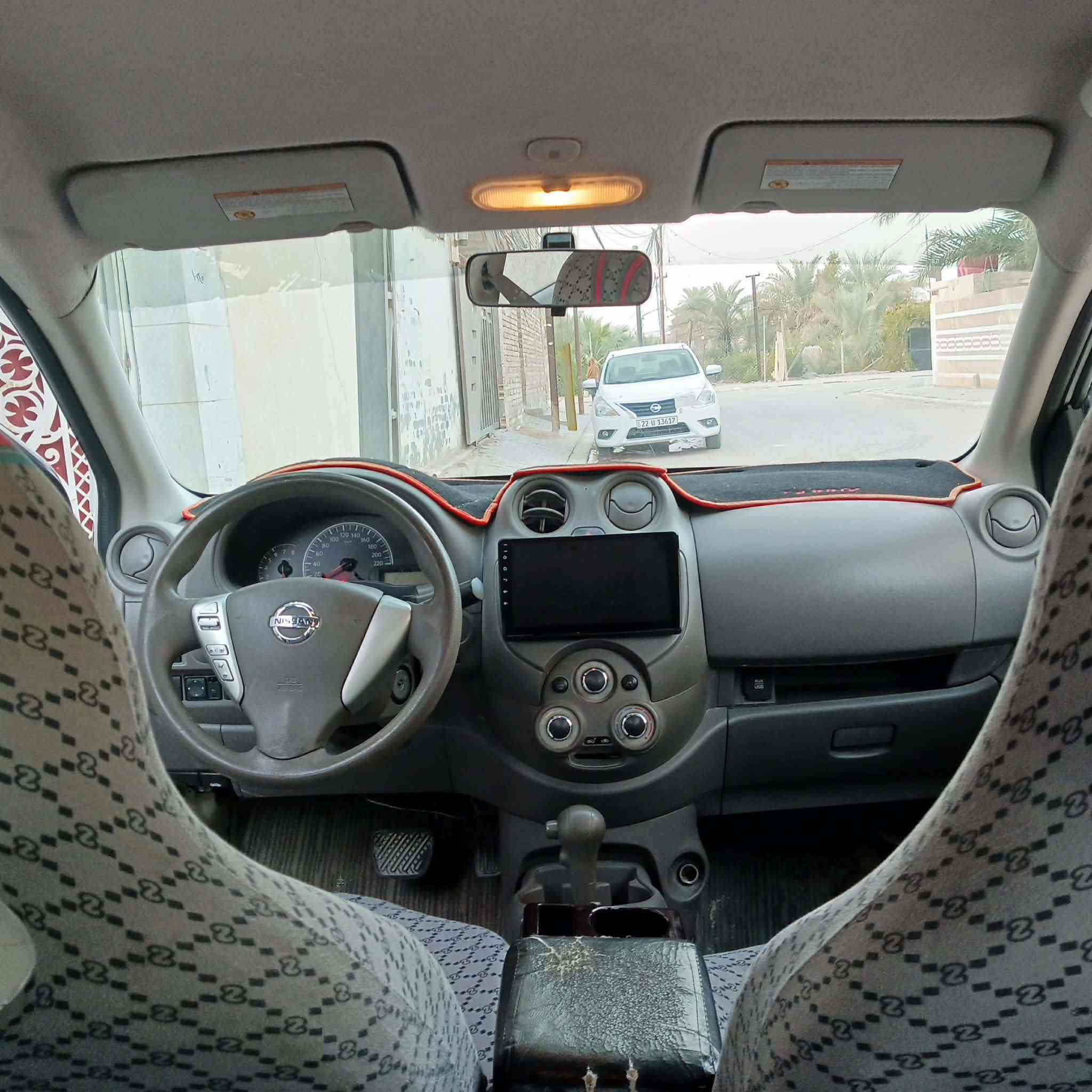 سلام عليكم لبيع نيسان صني كلك ادوات كصه جنطه شغل مضبوط متوئمه رقم وسنويه سياره نضيفه ما عايزه مكان نجف رقم ***********
