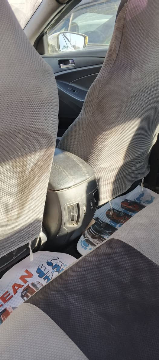 ‏سوناتا 2011وارد امريكي السعر 70وبيها مجال
‏تخم تاير صدر خلفي امامي جديد تبريد قطعتين شغال كهربائيات كلها شغاله 

‏محرك 2400دوش خير من الله 

‏ساره مكلوبه ومصبوغه حزام والبونراما مالتها مكصوصه ومبدله

بيع او مراوس حسب

***********
