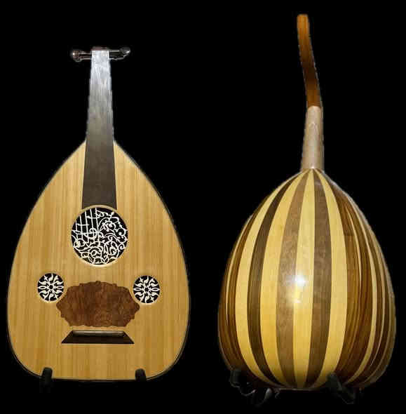 عود عراقي شرقي للصانع عبد المعين جواد العود صوت جميل جدآ السعر 700دولار العنوان بغداد الكاظمية هاتف ***********
