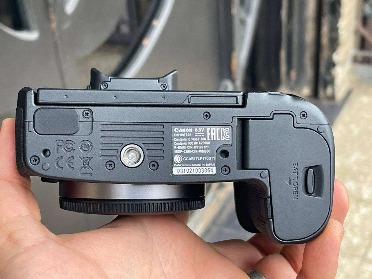 For sale 
Canon R 
بالبوكس كامل والادابتور 
ضمان 3 شهور 
متاح شحن لجميع المحافظات 
للتواصل فون او واتس 01016242875


**إذا كنت صاحب هذا الإعلان وتريد حذفه لأي سبب، رجاءا أرسل رسالة إلى الدعم الفني**