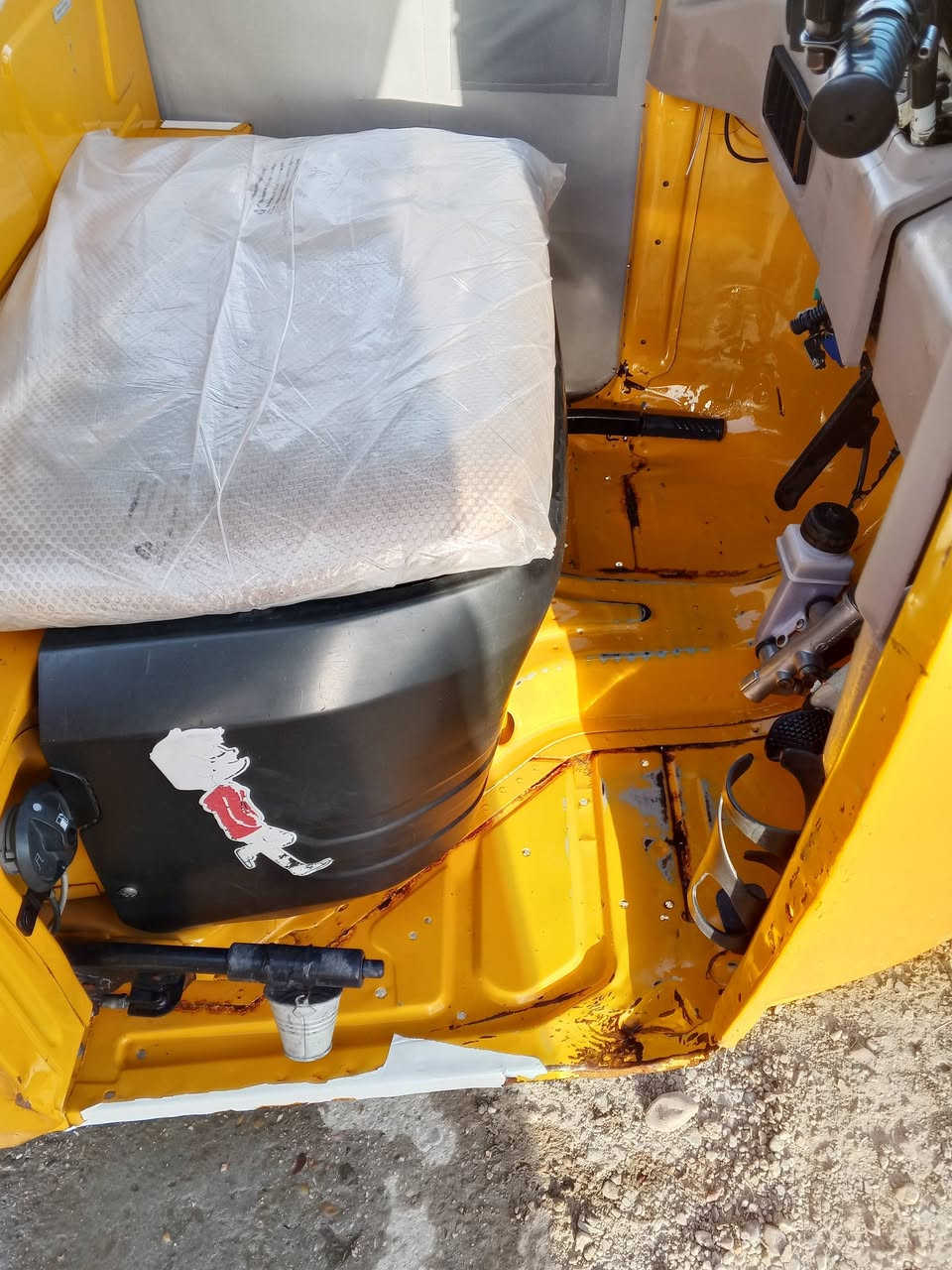 سلام عليكم.. تكتك واحد وعشرين. شهر8يوم17 . منزله على ايدي زيرو مكفوله  كشره من عده دوسات وبيها ضربات بسيطه ملاحضهن بصور مكينه تخبل ما مفتوحه ابد على البلاد لا من تنقيص وله من تبخير كله بلاديه هيه وكشره تكتك كلش حلوه خير من الله   ...   تكدر تصل تكدر تراسل  واتساب على سعر خادم ***********
