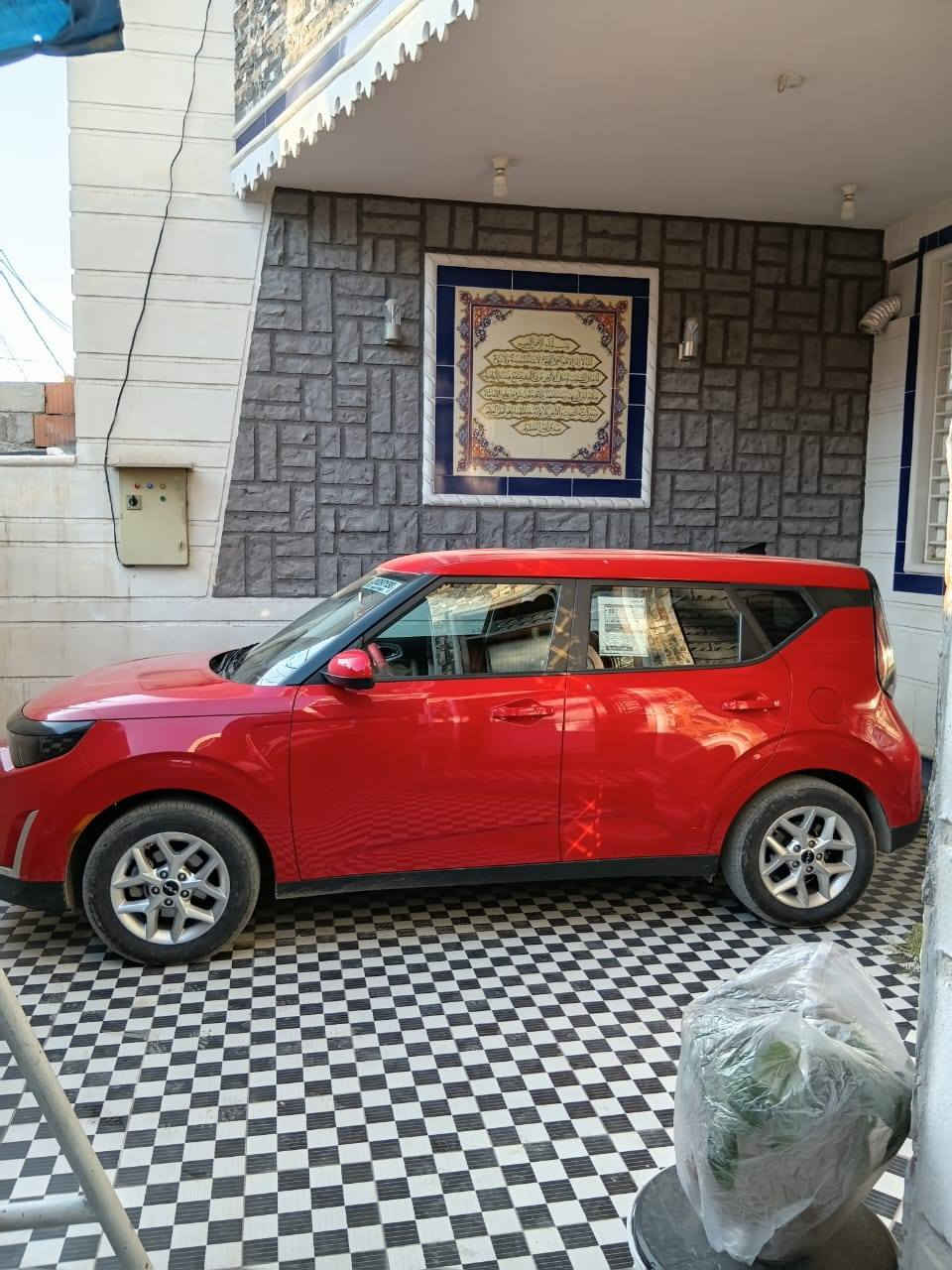 كيا صول 2024 ماشيه 19 الف قابل للزيادة السياره جديده جدٱ مواصفات الحديث معروفه السونار مرفق مع الصور السعر المطلوب 158 ورقه مجال بسيط رقم انكليزي ديالى ترقيم جديد 
يرهم مراوس حسب القناعه. الاتصال على الرقم (***********) .
مركز بعقوبه.
