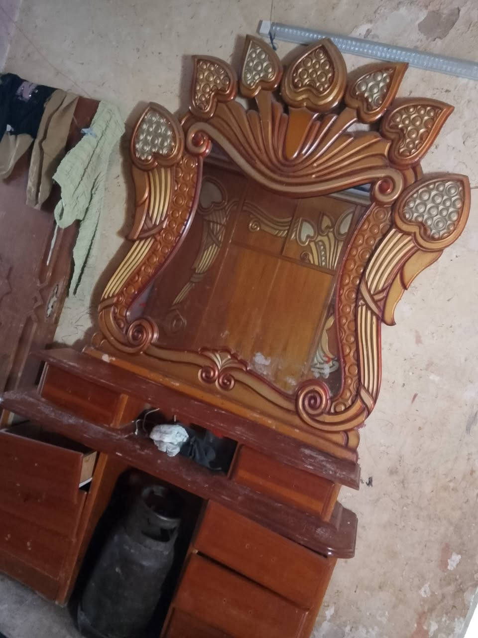 غرفه صاج
6باب
ظرر بسيط
بيع سبب تنقل غير مكان
ومكان ماعندي يكفيه
سعر 500
***********
