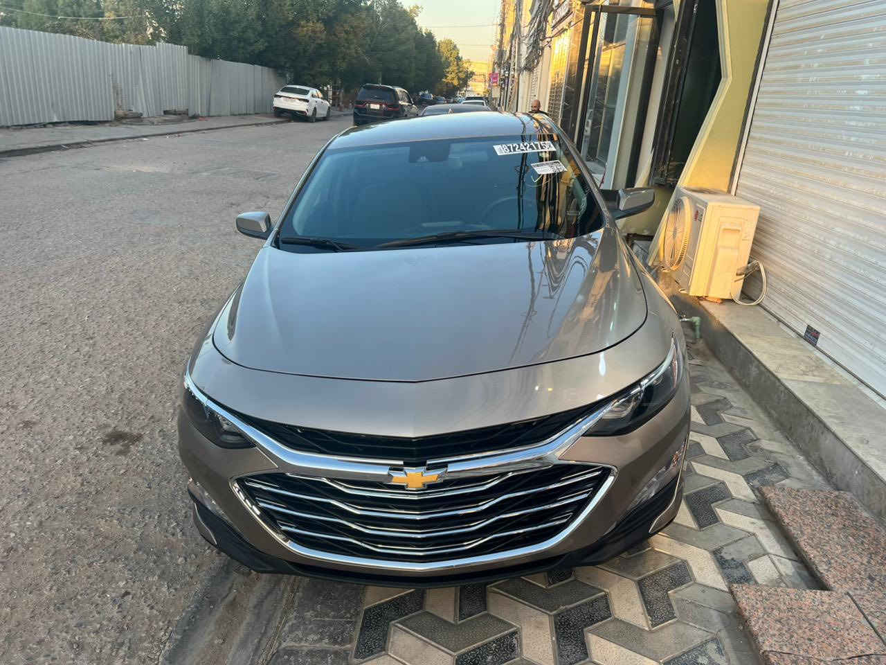 السلام عليكم لبيع موليبو LT موديل 2025 امركي بدون رقم مكان السياره بغداد السعر 135 وبيه مجال رقم الهاتف ***********
