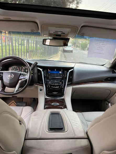 عربي// 

كاديلاك /  Cadillac 
موديل/  ٢٠١٥ خليجي 

كلين ، بدون صبغ 
عندة pdr  

بدون دواخل ، بدون ايرباك 

محرك ( ٦.٢ و v.8 ) 

رقم أربيل سنوية جديد 

١٣٠ ألف كم ماشي 

مواصفات فول حتى الدوسة كهربائي  
Platinum 

سعر/( $ ٣٢٠٠٠ )

کــــــــوردی :ٓ 

کادیلاک / Cadilack 
مۆدێل / 2015 خلیجی 

کلین ، بێ سبووغ 
چەند جێگایک pdr 
بێ ژوورێ ، بێ ئێڕباگ 

مەکینە{ V8  ، 6,2 } 
ڕەقەم هەولێر سەنەوی نوێ 
ڕۆیشتن ( 130,000 km )

مواسفات platinum فوول
هەتا دۆسەش کارەبایی 

نـــــــرخ ( 32000 $ )
*********** كركوك
