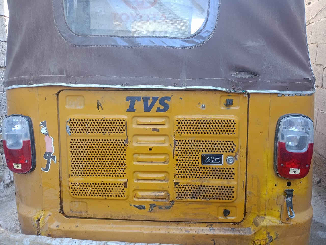 سلام عليكم 

البيع 19 وراق صولي مكفول الترقيم 

مكاني قلعه سكر الاستفسار نتصل *********** 

السعر 3 وبيه مجال
