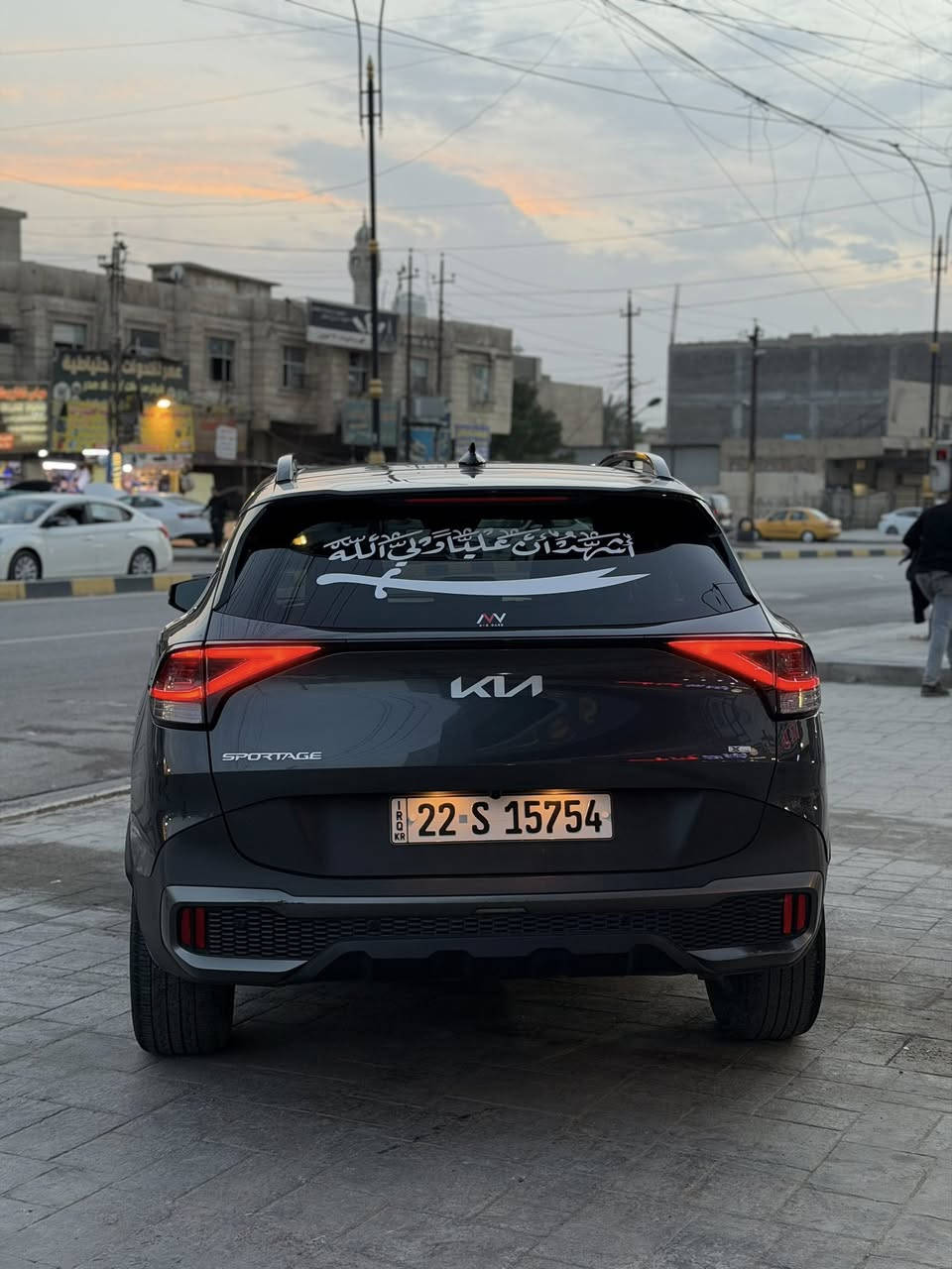 ﷽
سبورتج SPORTAGE 2023 Xline للبيع 🔥

‏حادث السيارة وارد امريكي حاثها جامغ امامي نص صبغ ونص البنيد صبغ وبيها بارد خفيف بدون دواخل بدون ايرباك سيارة كلها ليبل واحد  
_
المسافة المقطوعة : 30.000Mile 
‌‌‌‎المحرك :2500 GDi المرغوب 
رقم الشاصي  : 5XYK6CAF8PG104879 
اللون : نفطي مميز ☑️
السعر : 215 ورقة وبيها مجال اتصل وتدلل 💵
*
المواصفات Xline المعروفة : بانوراما + لايت زنون عدسة مو طاسة + بصمة ابواب + تشغيل عن بعد + وجنطة ذكية تفتح عند الاقتراب وعن بعد - رادارات امامي وجانبي وتوقف ذاتي عن اقتراب السيارة قيادة اليه تحديد سرعة وتحديد مسار وكامرة دوارة - شاشه ديجتال متصلة وگيجات متغيرة حسب اوضاع القيادة - شاشة لعرض الوسائط ومعلومات وتفاصيل السيارة وتدعم خاصية ابل كار بلي -شاشة لمكيف الهواء وعرض تفاصيل درجات الحرارة - تبريد قطعتين - اضائة ليد امامي خلفي + عدسات زنون عالي وناصي - تبريد منفصل مناخين - كشنات تدفئة وكشن السايق كهرباء - الشحن السريع وايرليست +منافذ شحن واير + منافذ usb وtbs - انارة عند الاقتراب من بصمة ابواب السيارة - اربعة وضعيات للقيادة (sports +smart +Snow +normal ) - گير (ATM) 8 نمر
____
للاستفسار الاتصال على الرقم *********** 
‌‌‌‌‌‎ مكان السيارة بغداد البياع ( السيدية) 🌎
