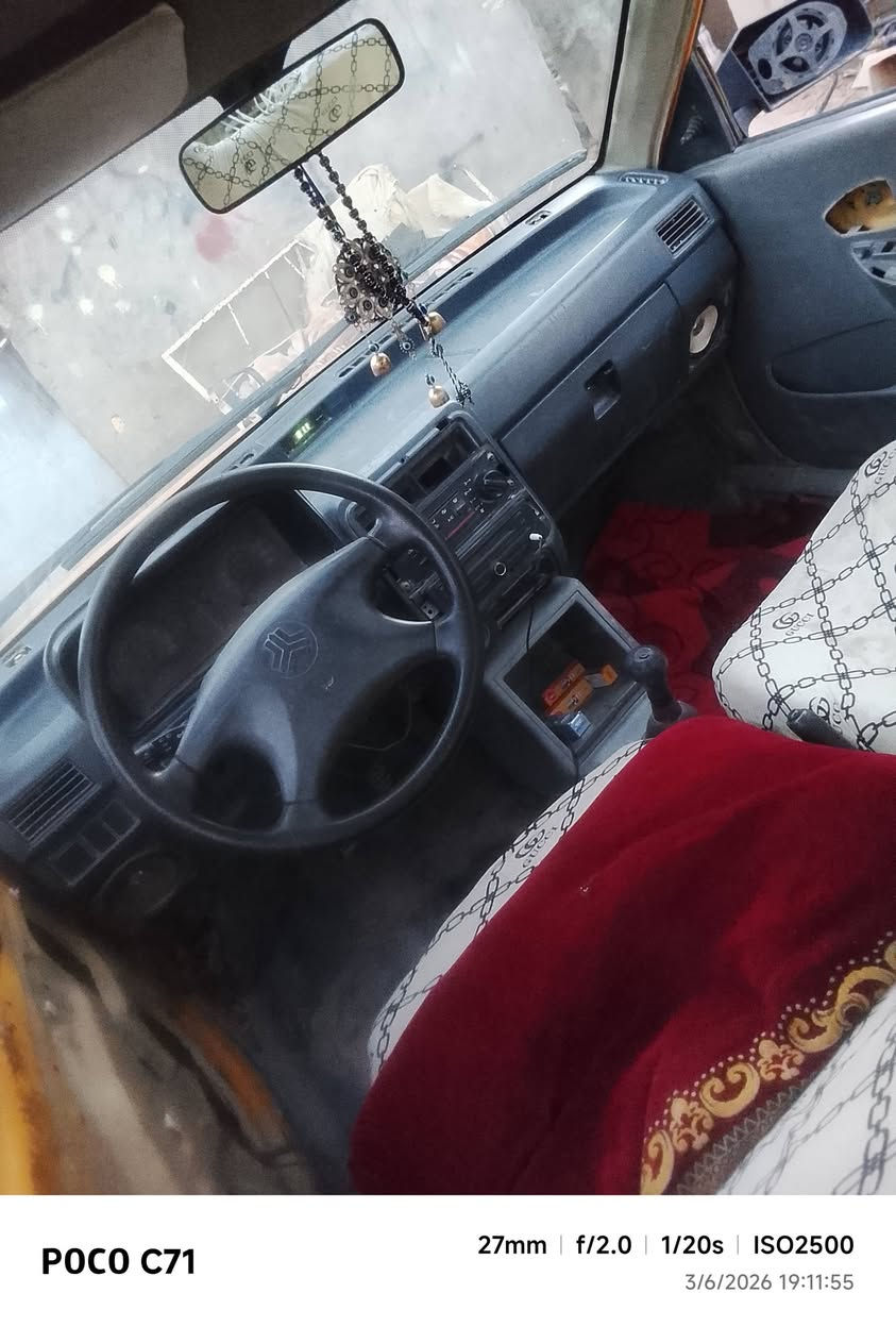 السلام عليكم سياره سايبه للبيع مديل 12سنويه عضم بدون محرك يخبل كير يخبل حداديه توني مسويهه السعر 5ونص وبيهه مجال للاستفسار خاص او الاتصال على الرقم ***********
