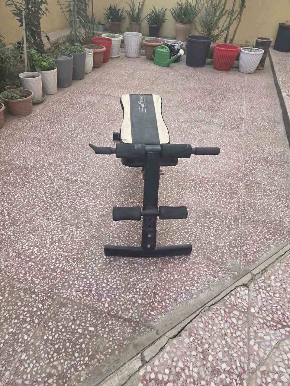 السلام عليكم للي عنده اهتمام بالرياضة والصحة البدنية
لدي مسطبتان وحمامان بخاريان من لديه الحاجة ويرغب بالشراء هذه الأغراض معروضة للبيع وهذه صور الاغراض ملاحظة  الحمام البخاري الوردي نفس الرصاص ولذلك لم افتحه


**إذا كنت صاحب هذا الإعلان وتريد حذفه لأي سبب، رجاءا أرسل رسالة إلى الدعم الفني**