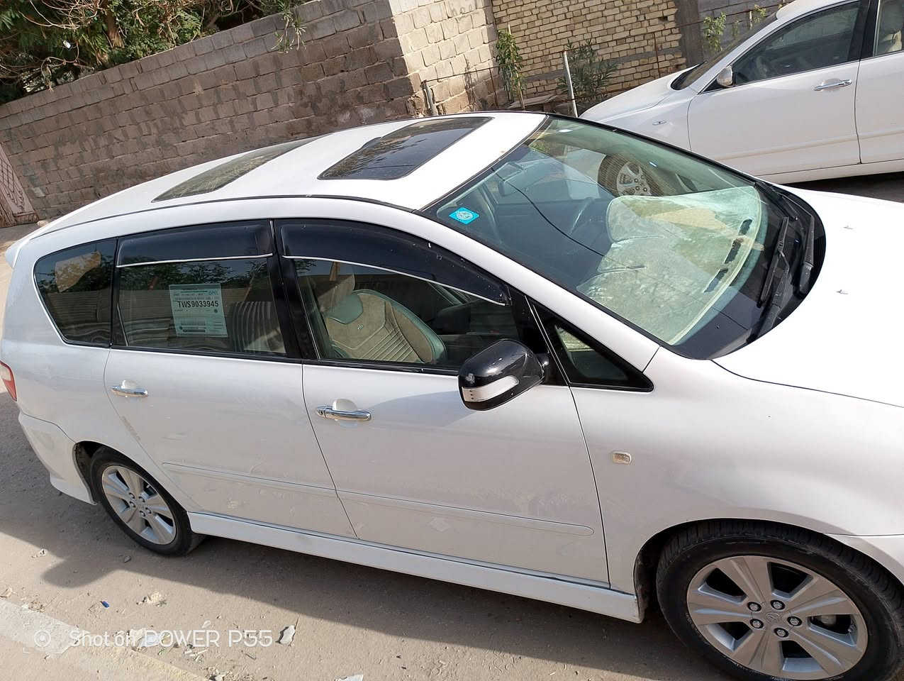 سلام عليكم. للبيع ابسم مديل 2001 محدثة بلكامل فول  مواصفات كامرات وحساسات تحكم استيرن اشاير بلمري
مكفول ضربه وصبغ وعيب شرعي تخم تاير ويل كب جديد
حدادية خلفي امامي كله جديد مكينه وكير كفالة  فتحتين السياره سيارة احلة من الصور
 ( السيارة فورويل ومحولة بلكامل توويل)  
السعر 122 وبيها مجال العنوان بصره خور الزبير.
 للاستفسار انتصل وتدلل ***********
