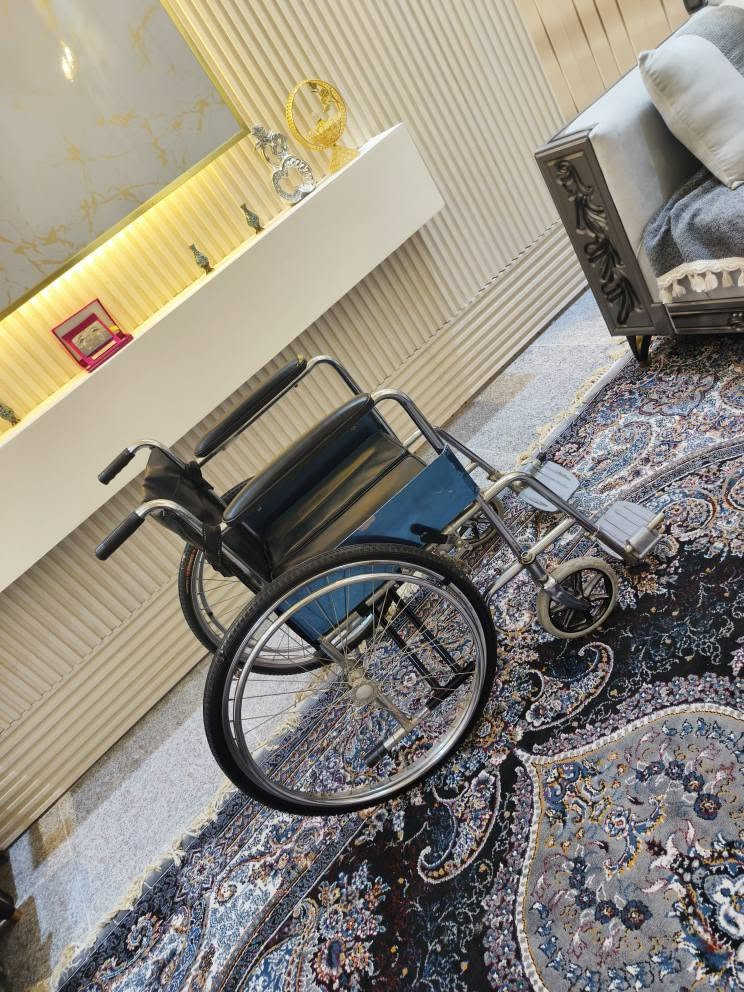 عربانه نضيفه الاصليه جديده جاهزه مابيه نقص سعره 75 الف المكان كربلاء الاستفسار *********** كربلاء, العراق
