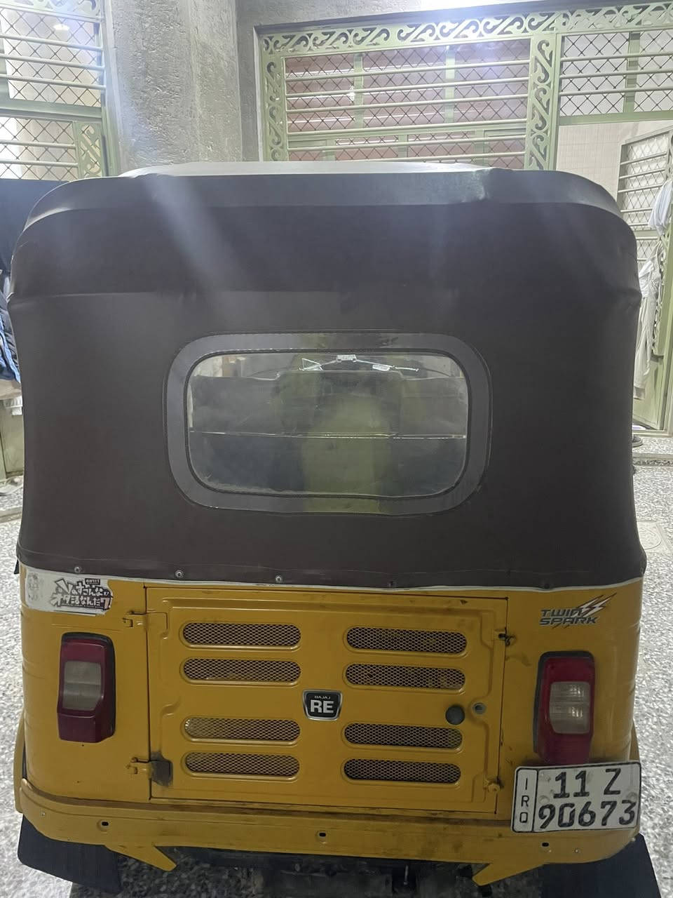 تكتك  للبيع 2020 مرقمه بغداد رقم نكليزي مكاني بغداد سعر 6400 رقمي ***********
